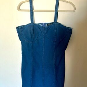 DENIM DRESS SIZE LARGE